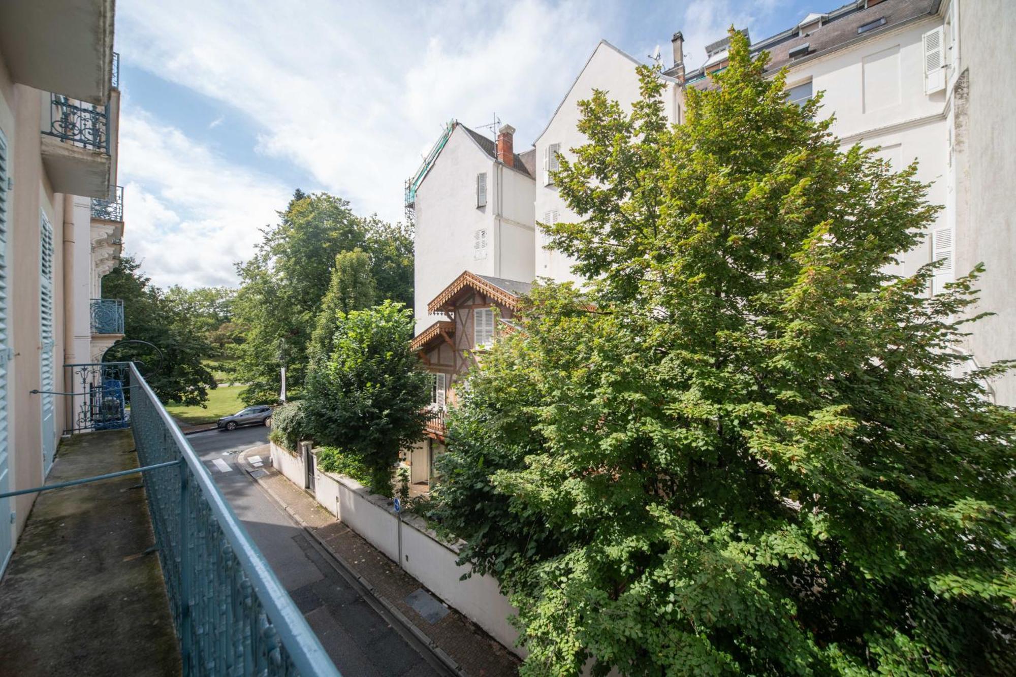 Residence Serbie - Appartements Design Et Climatises En Centre Ville 维琪 外观 照片