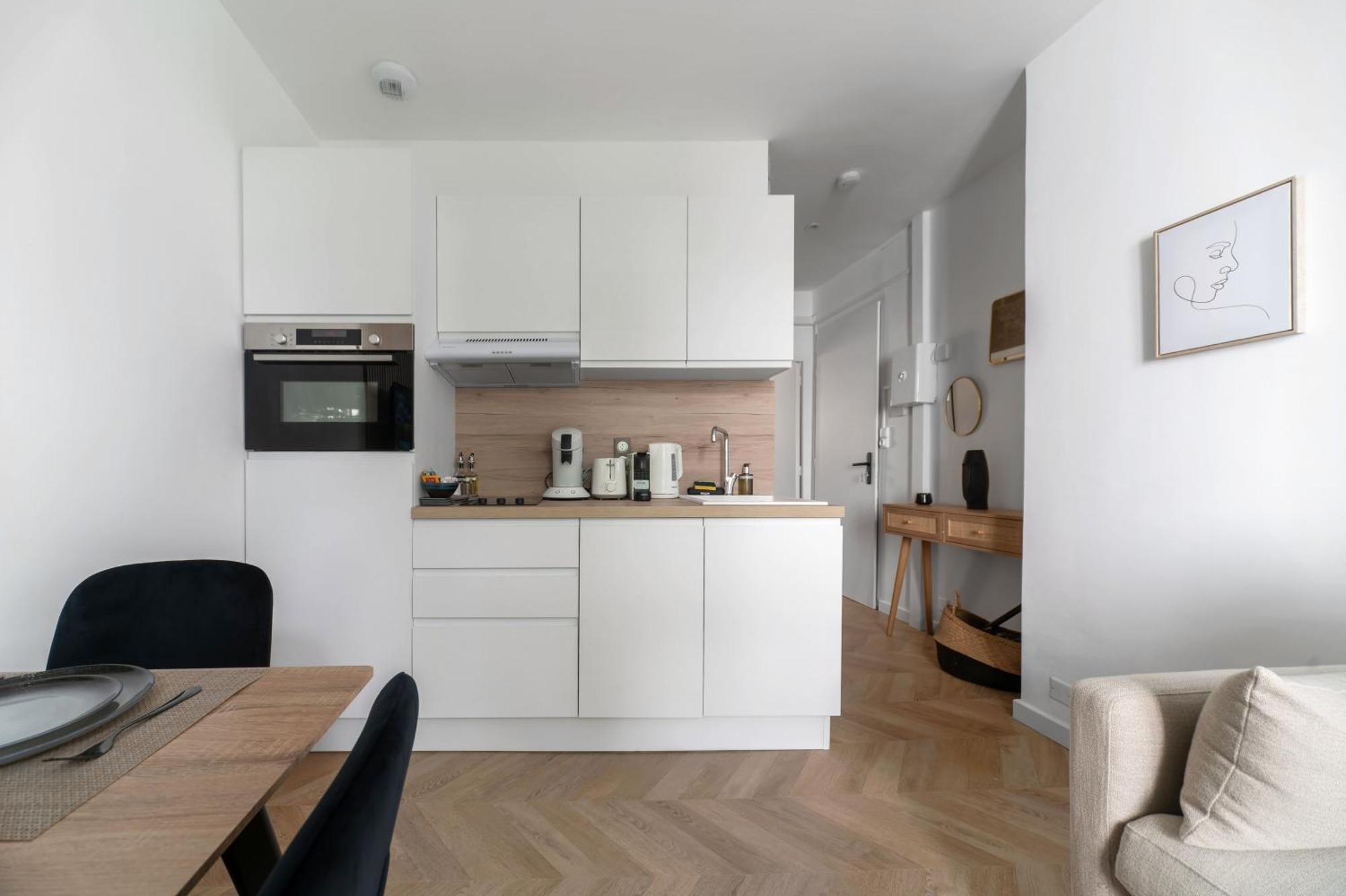 Residence Serbie - Appartements Design Et Climatises En Centre Ville 维琪 外观 照片