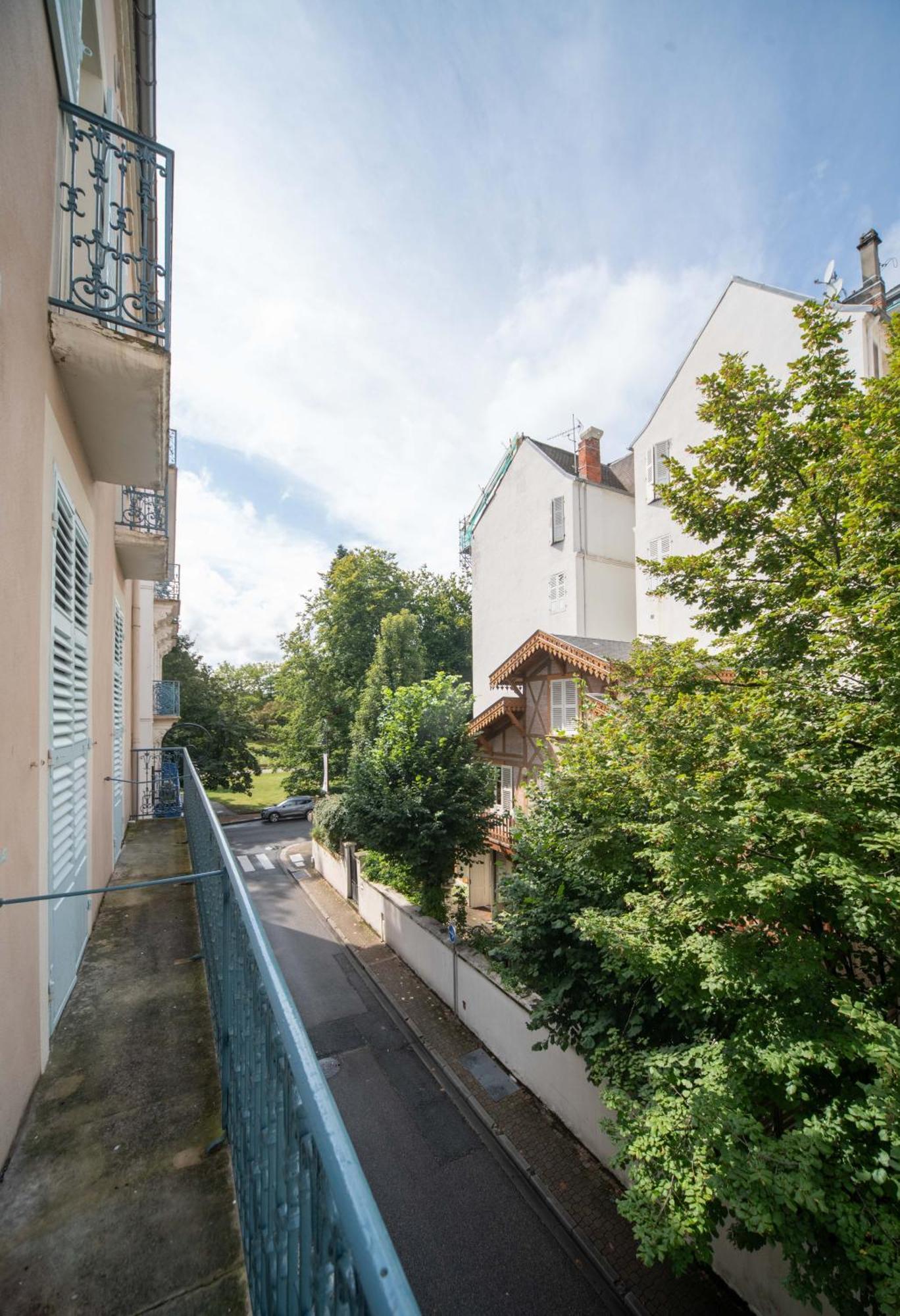 Residence Serbie - Appartements Design Et Climatises En Centre Ville 维琪 外观 照片