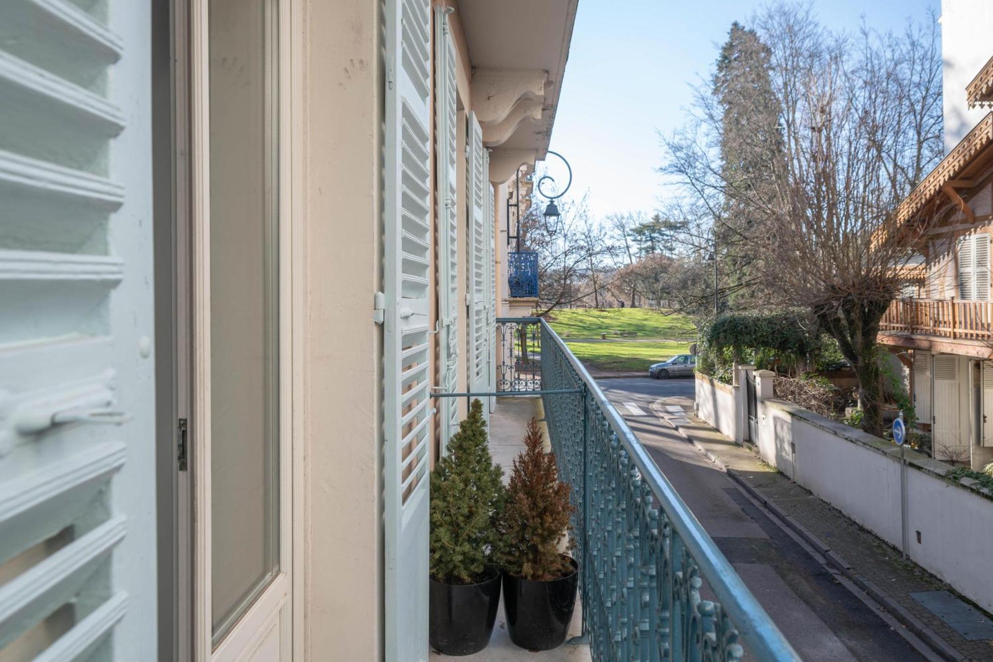 Residence Serbie - Appartements Design Et Climatises En Centre Ville 维琪 外观 照片