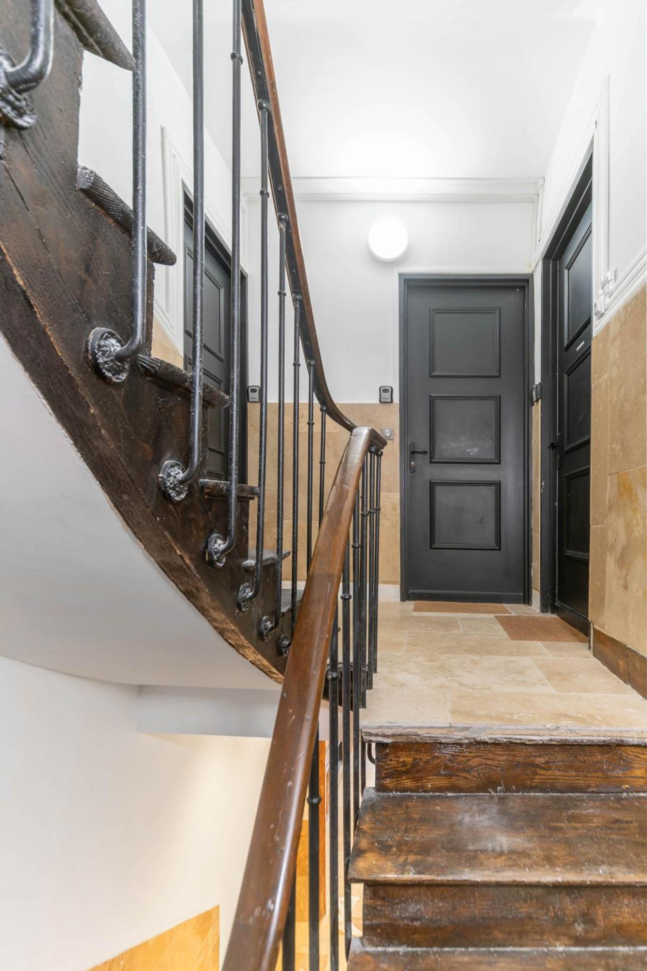 Residence Serbie - Appartements Design Et Climatises En Centre Ville 维琪 外观 照片