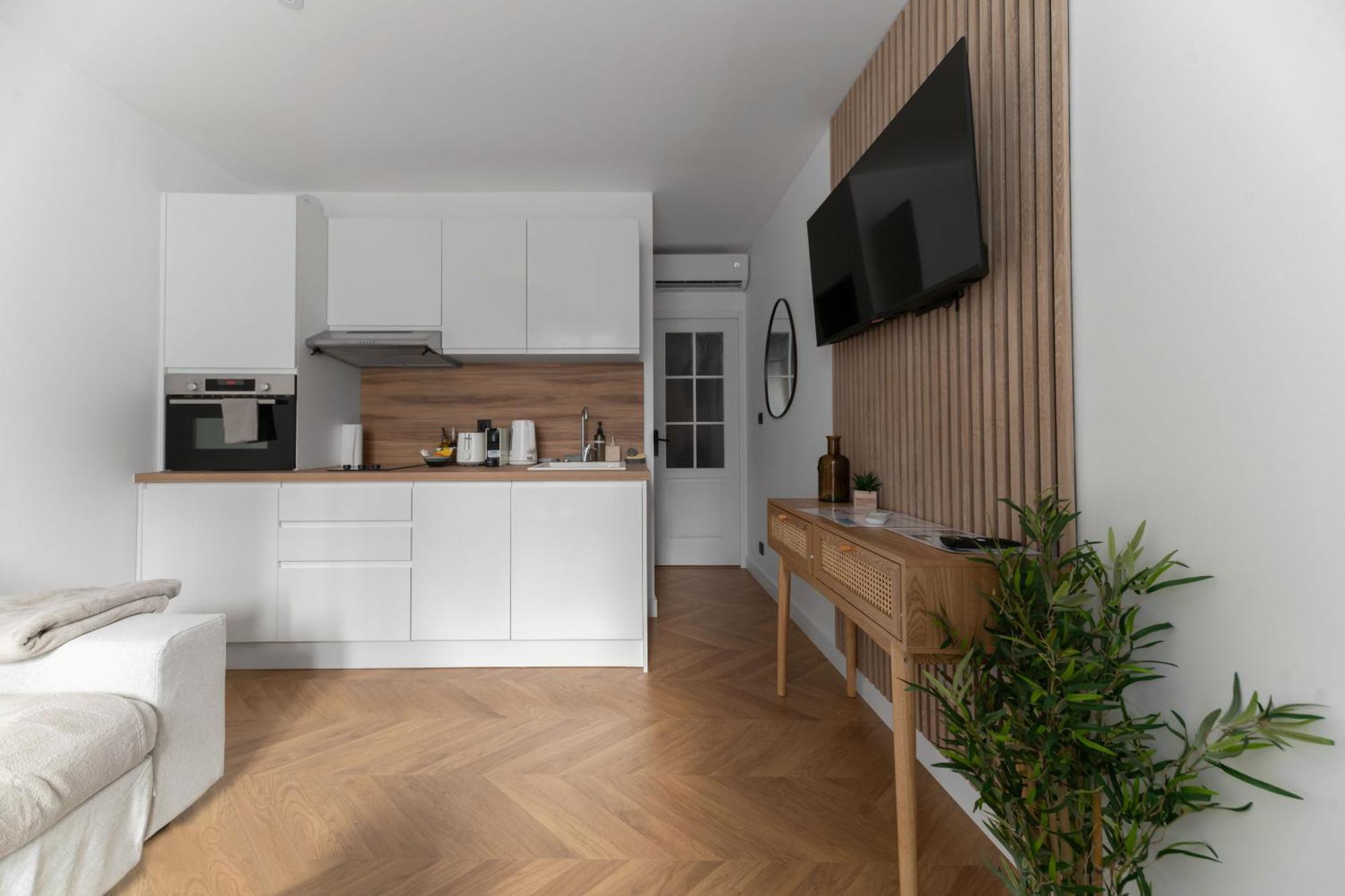 Residence Serbie - Appartements Design Et Climatises En Centre Ville 维琪 外观 照片
